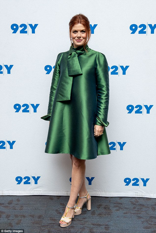 Debra Messing in Kai Linz